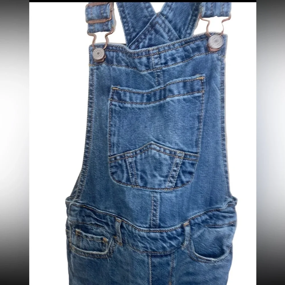 GAP Kids Girls Blue Denim Overalls Size S 6/7 Adjustable Straps